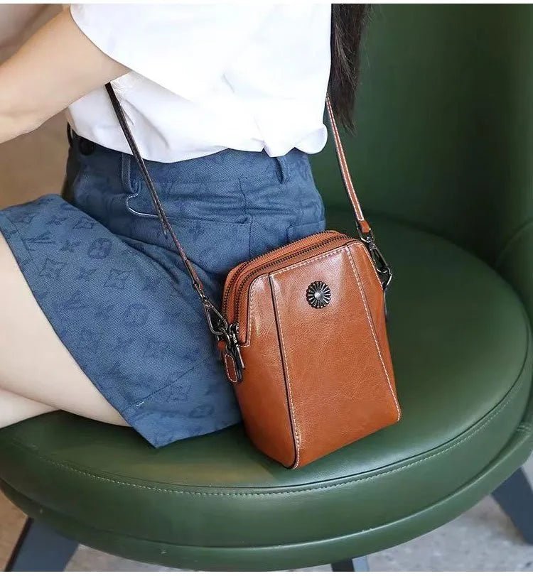 CHRIS | COMPACT MINI HANDBAG - La femme Toronto