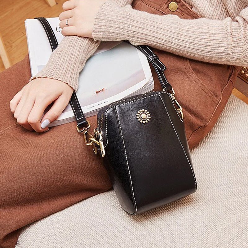 CHRIS | COMPACT MINI HANDBAG - La femme Toronto