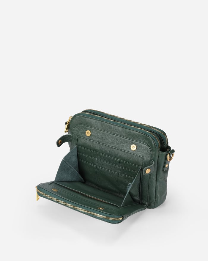 JENNIE | CHIC THREE LAYER CROSSBODY BAG - La femme Toronto