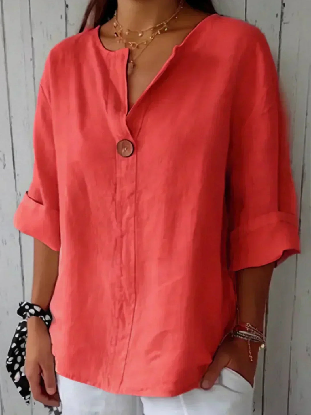 Jasmine's | Effortless V-Neck Blouse - La femme Toronto