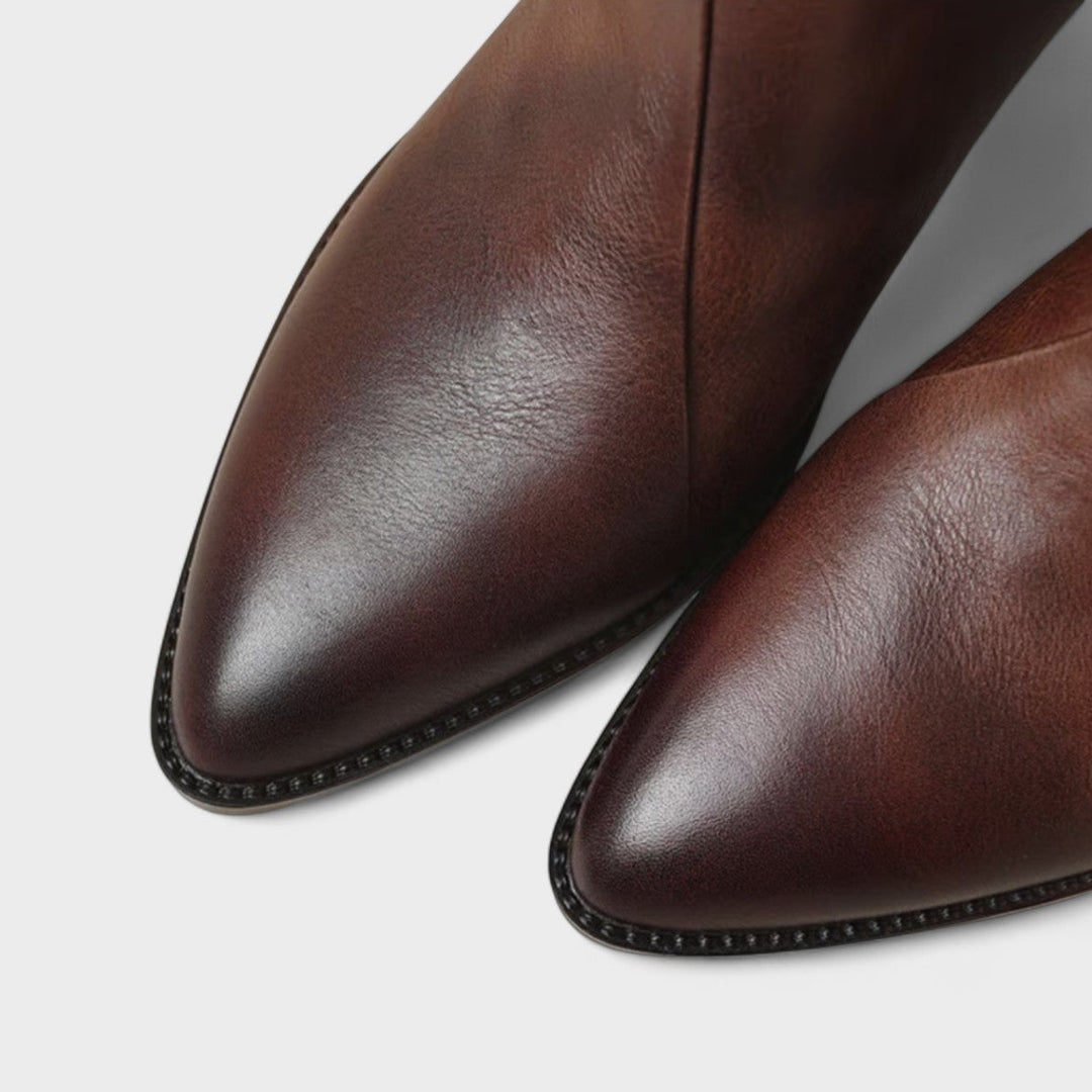 Avenya | Classic Low-heel Boots