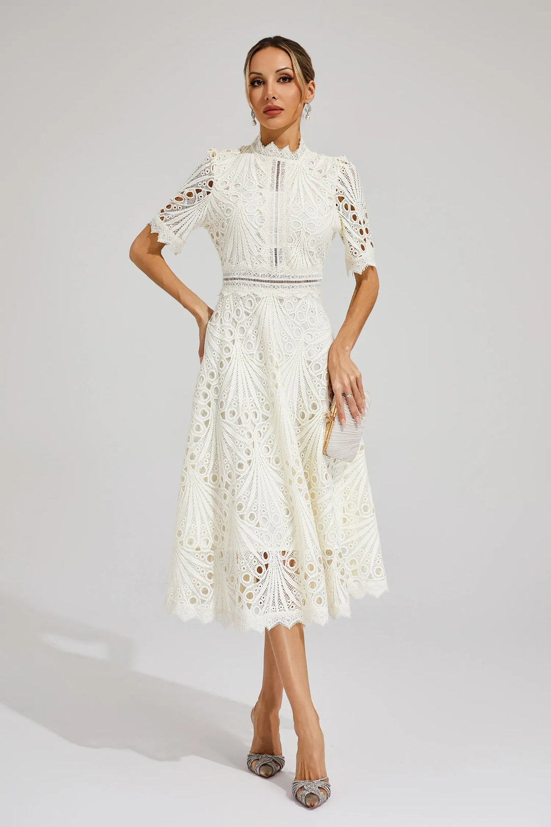 TINA | ELEGANT FLOWER EMBROIDERED DRESS - La femme Toronto