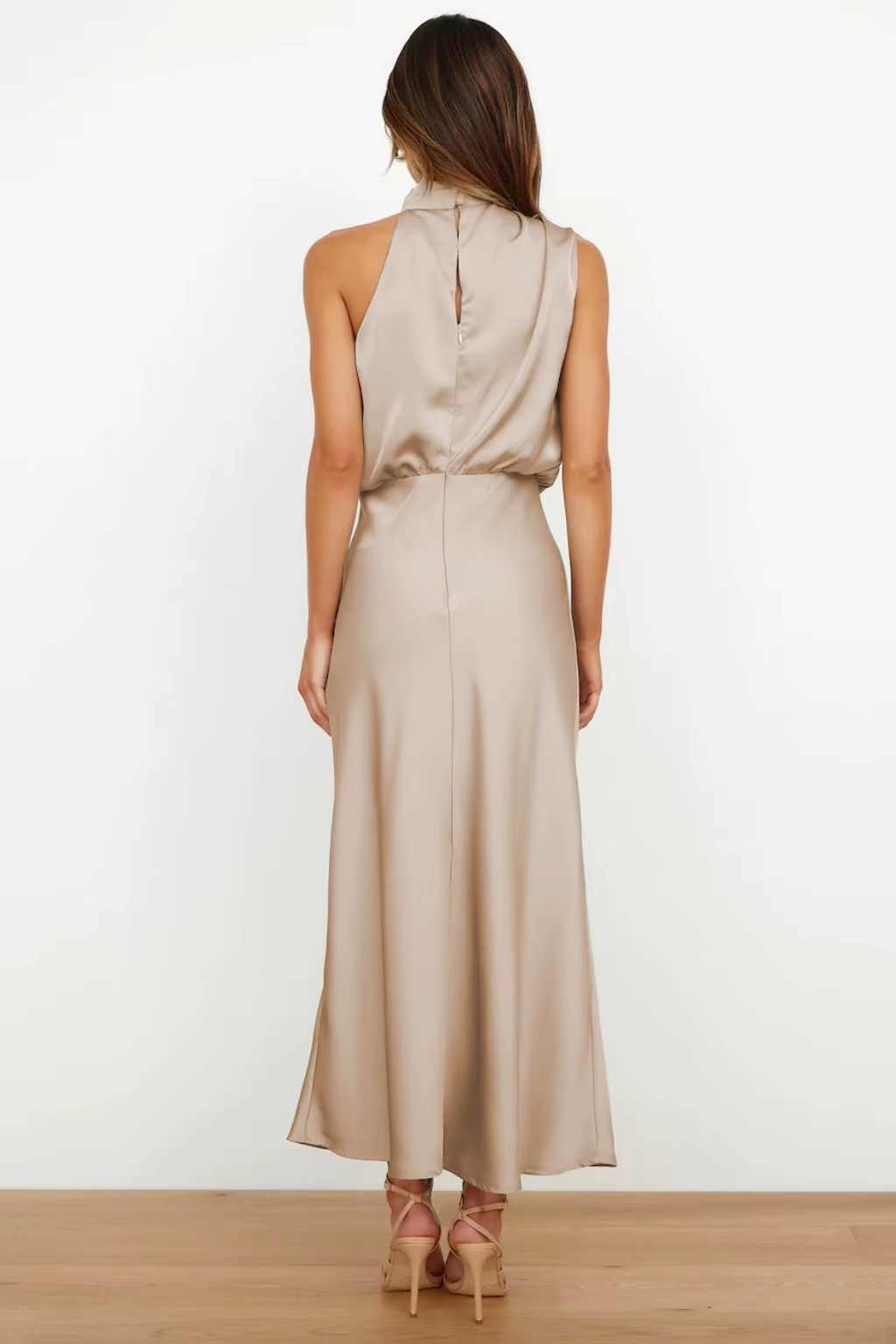 Madelyn | Elegantna ženska midi haljina sa drapiranim dekolteom