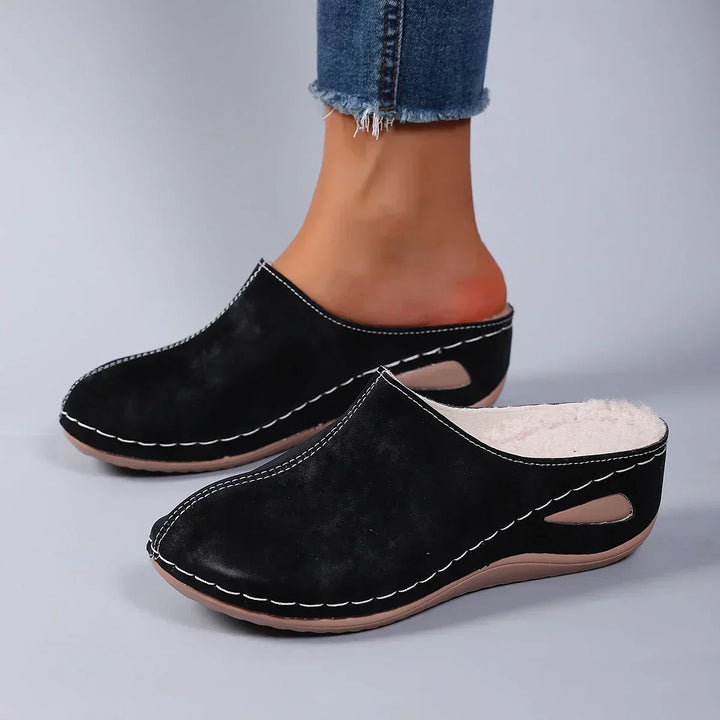 Nora | Orthopedic Slippers for Everyday Comfort