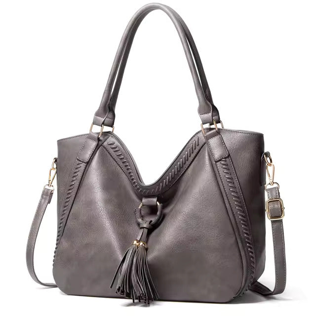 Nellie - Women's Leather Bag - La femme Toronto
