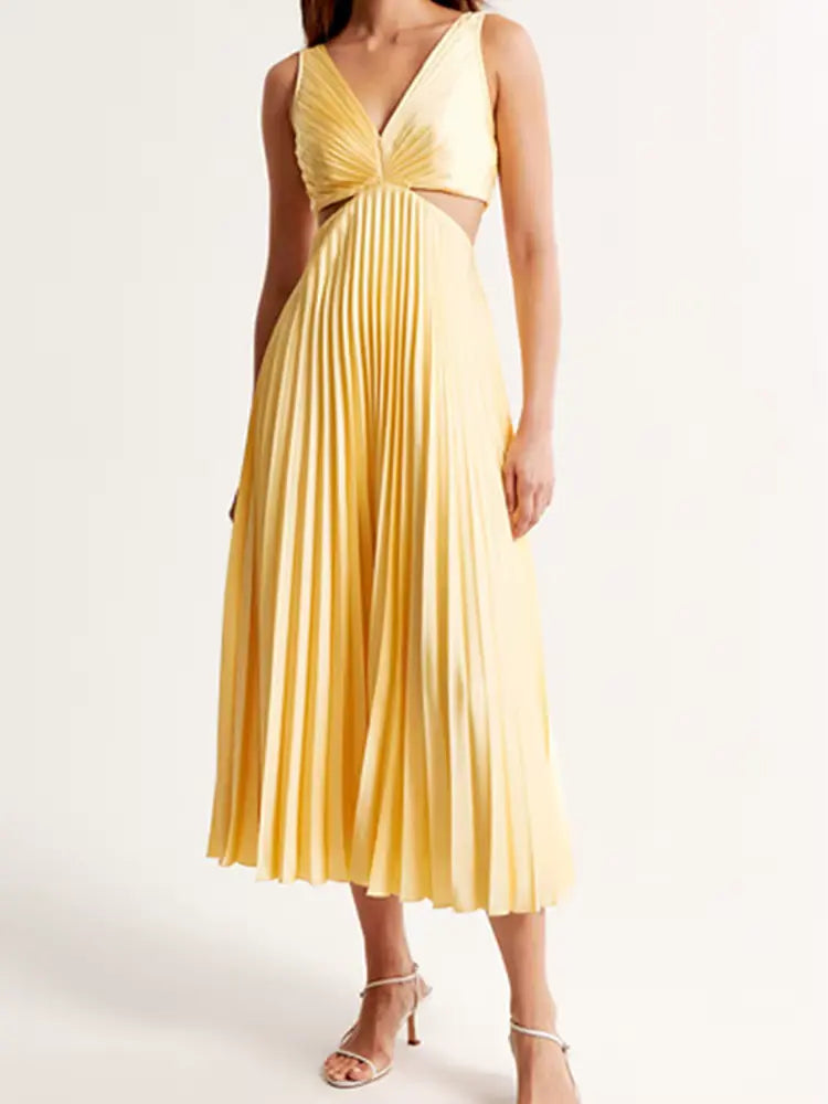 Zoé – Dreamy Long Dress - La femme Toronto