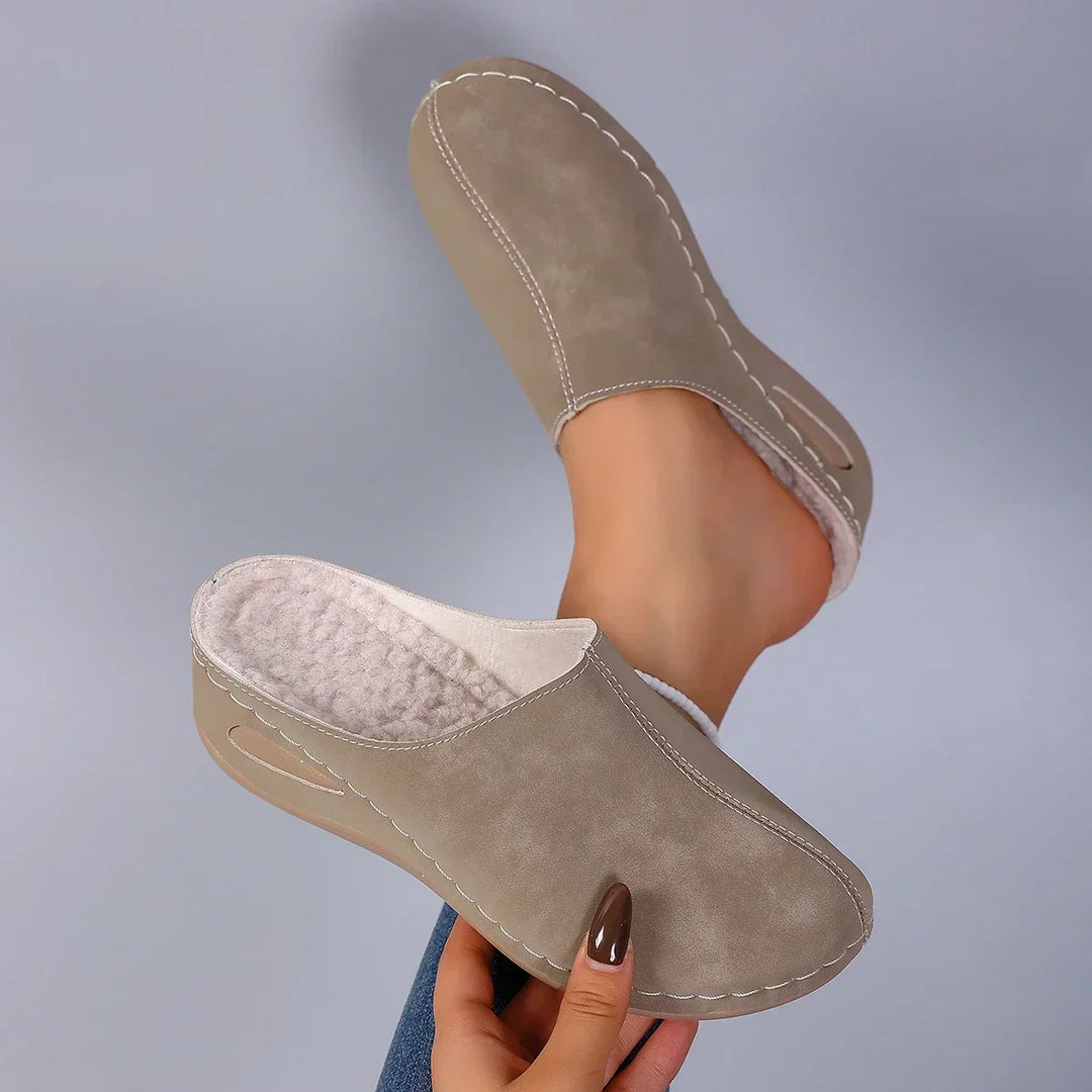 Nora | Orthopedic Slippers for Everyday Comfort