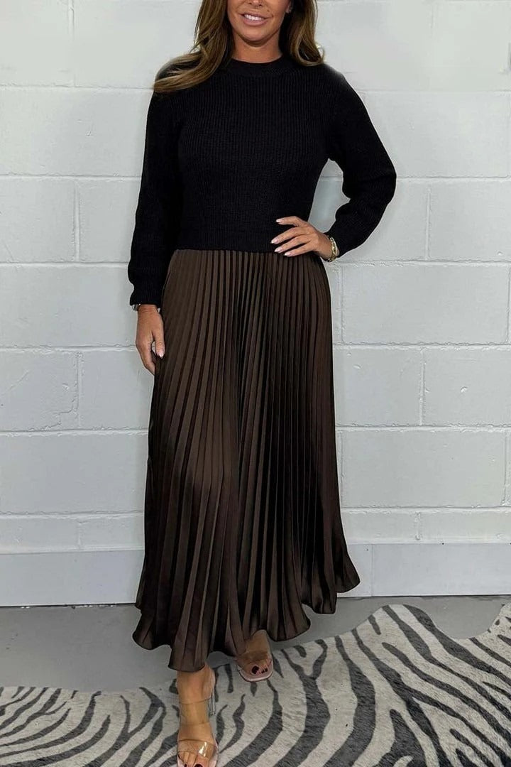 Claudia | Maxi dress with a knit top and pleated skirt