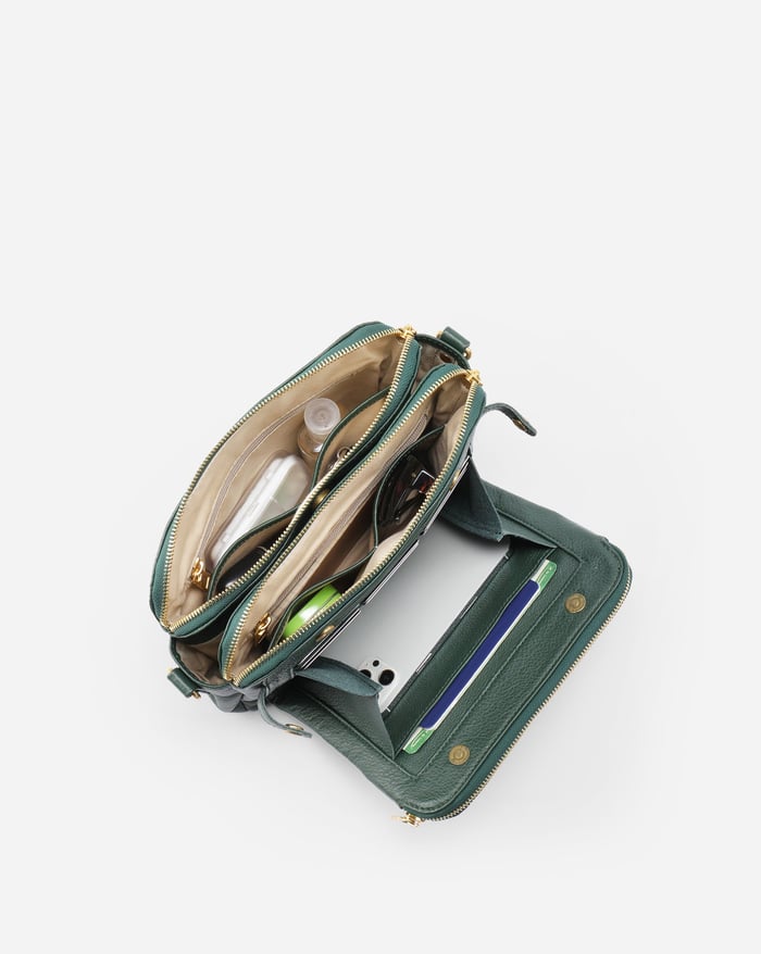 JENNIE | CHIC THREE LAYER CROSSBODY BAG - La femme Toronto