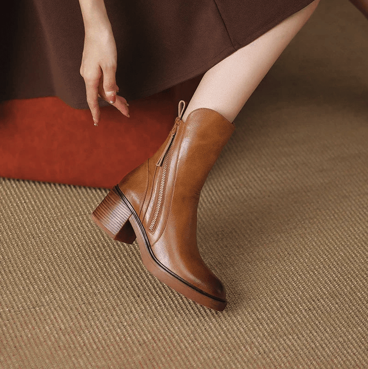 Grazia™ - Leather booties - La femme Toronto