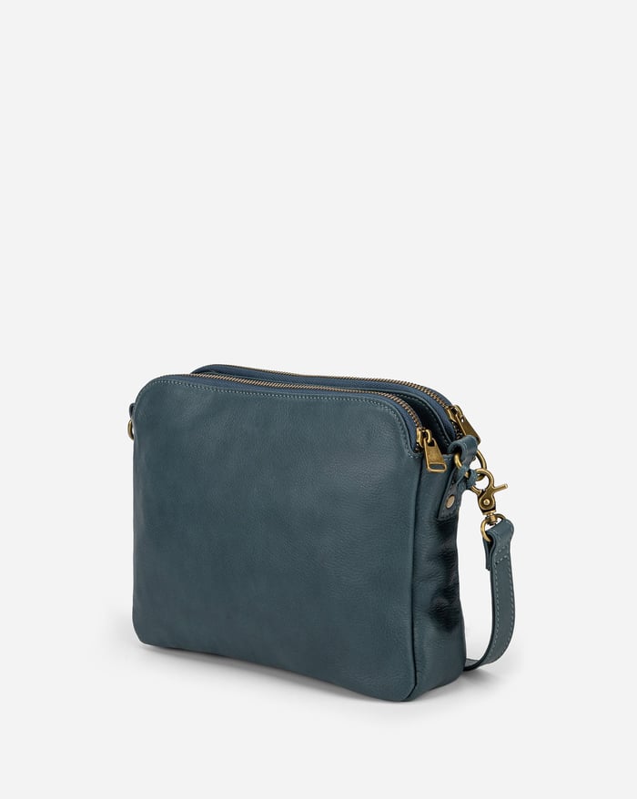 JENNIE | CHIC THREE LAYER CROSSBODY BAG - La femme Toronto