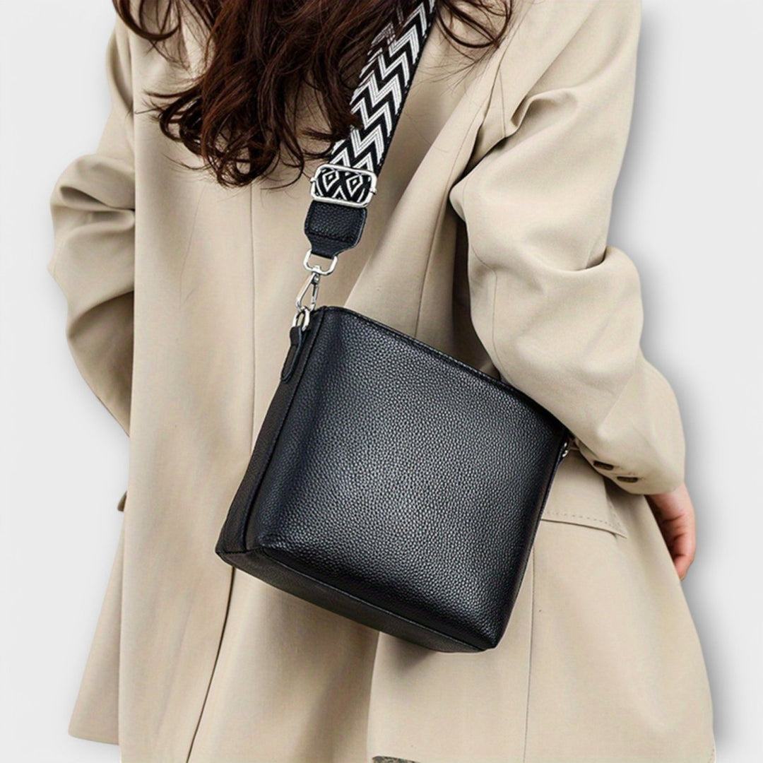 Katha™ Crossbody Bag - La femme Toronto