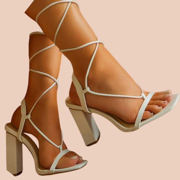 Nina | Sandale sa vezivanjem i debelom petom