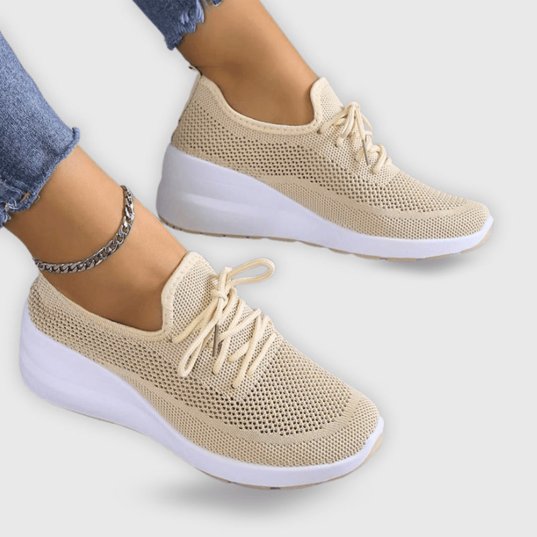 Wendy | Comfortable Casual Lace-Up Sneakers - La femme Toronto