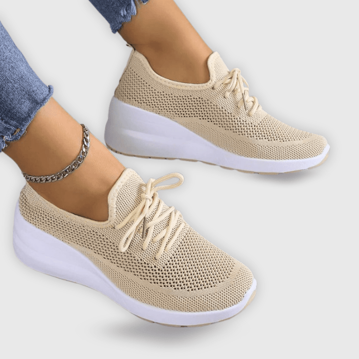 Wendy | Comfortable Casual Lace-Up Sneakers - La femme Toronto